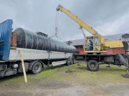 Отгрузка партии резервуаров для топлива